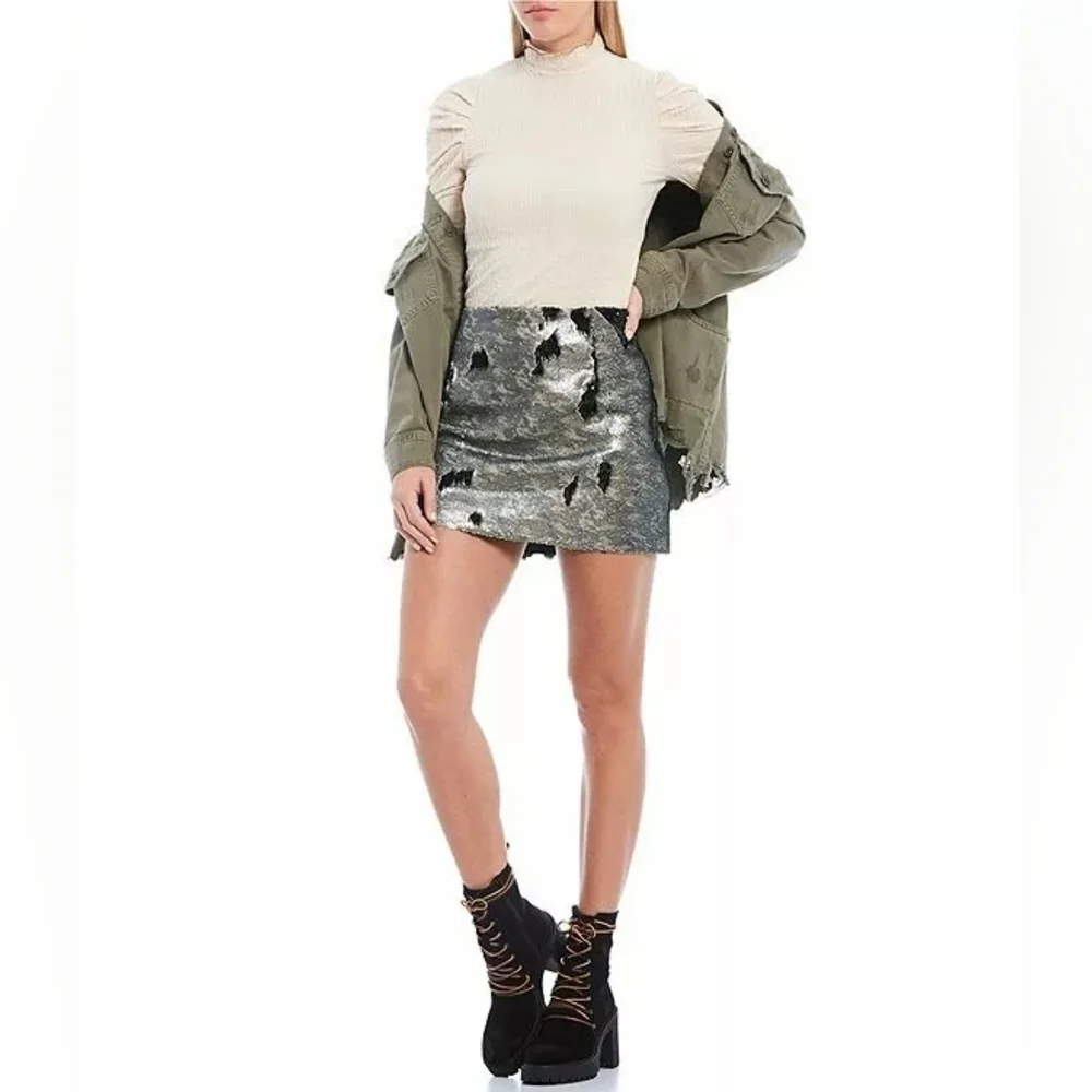 Free People Skinny Allover Sequin Army Print Camo Mini Skirt – Size 6 - NWT